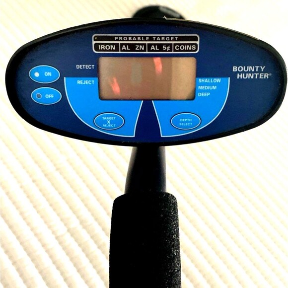 Pioneer EX Bountyhunter Metal Detector - Picture 1 of 5
